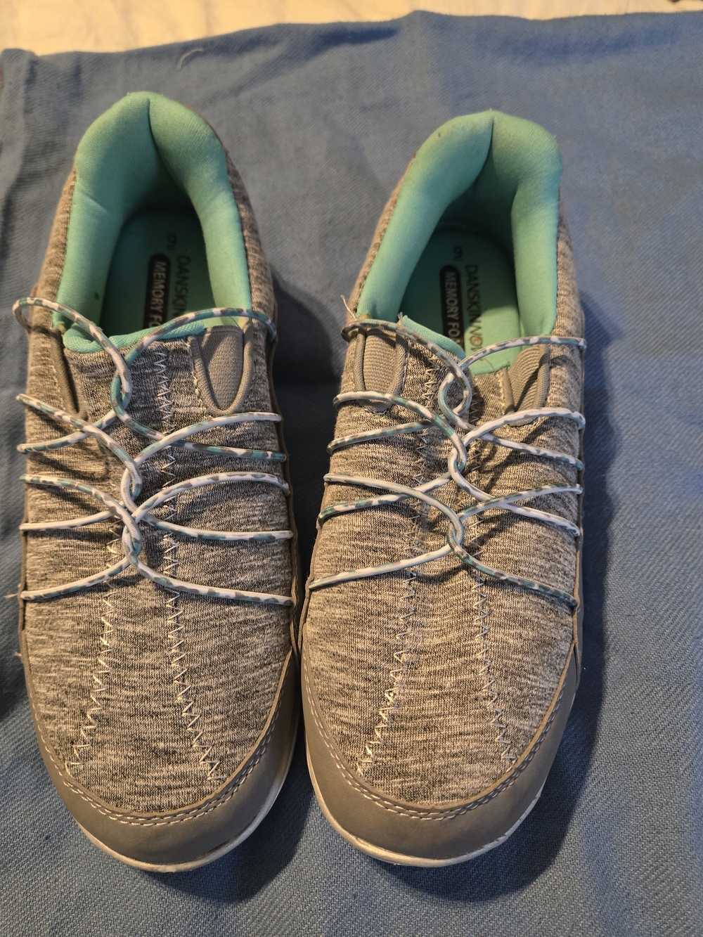 Danskin Now Memory Foam Slip-On Walking Shoes Gray Women's Size 9 EUC